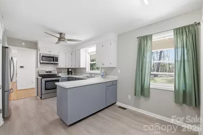 11715 Timber Ridge Road, Charlotte, NC 28213 - Photo 10