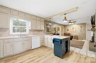 383 Monte Vista Dr, Waynesville, NC 28786 - Photo 6