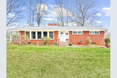 383 Monte Vista Drive, Waynesville, NC 28786 - Photo 1