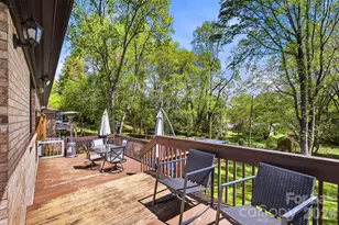906 Hemlock Dr NE, Lenoir, NC 28645 - Photo 10