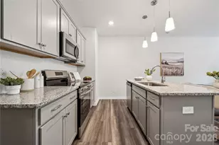 5609 Retledge St, Charlotte, NC 28269 - Photo 4