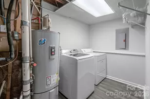 8826 Burnt Umber Dr, Charlotte, NC 28215 - Photo 32