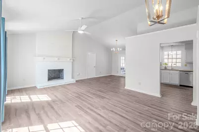 8826 Burnt Umber Drive, Charlotte, NC 28215 - Photo 4