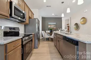 5617 Retledge St, Charlotte, NC 28269 - Photo 2