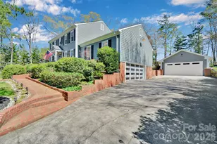 421 Sardis Ln, Charlotte, NC 28270 - Photo 2