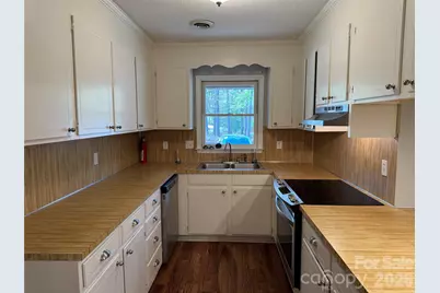 110 Ashleigh Court, Fort Mill, SC 29715 - Photo 10