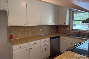 110 Ashleigh Ct, Fort Mill, SC 29715 - Photo 8