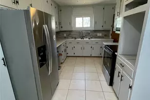 7125 Pence Rd, Charlotte, NC 28215 - Photo 4