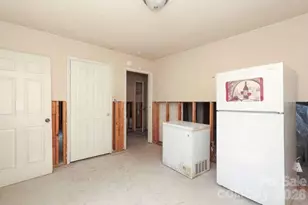 1401 W Mauney Ave, Gastonia, NC 28052 - Photo 6