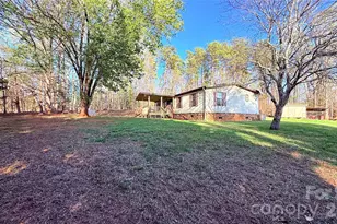 147 Capps Ln, Rutherfordton, NC 28139 - Photo 2