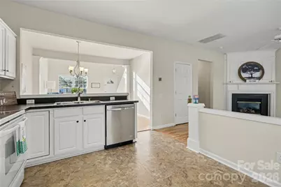 6930 Beverly Springs Drive, Charlotte, NC 28270 - Photo 6