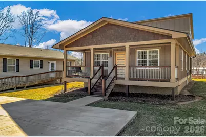 215 E Oakview Road, Asheville, NC 28806 - Photo 1