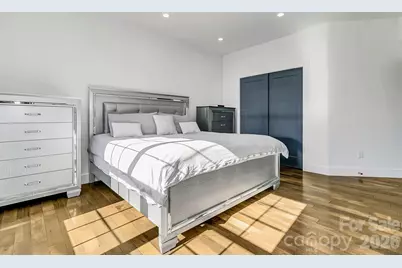 215 E Oakview Road, Asheville, NC 28806 - Photo 22