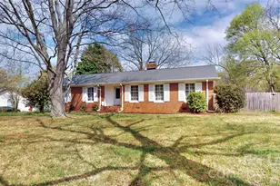 6821 View Way Dr, Charlotte, NC 28215 - Photo 1