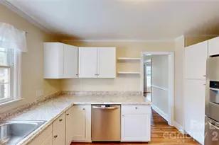 6821 View Way Dr, Charlotte, NC 28215 - Photo 14