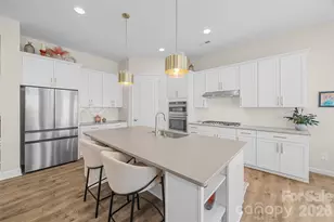 16016 Tulloch Rd, Charlotte, NC 28278 - Photo 8