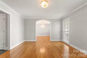 6116 Old Providence Rd, Charlotte, NC 28226 - Photo 10