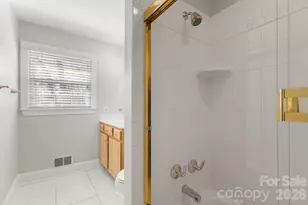 6116 Old Providence Rd, Charlotte, NC 28226 - Photo 24