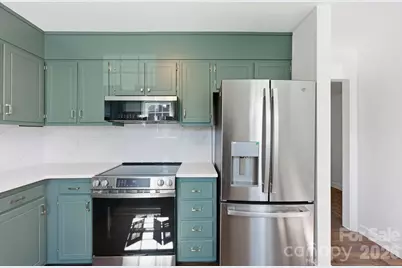 8005 Regent Park Lane, Charlotte, NC 28210 - Photo 4