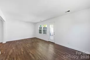 8005 Regent Park Ln, Charlotte, NC 28210 - Photo 8