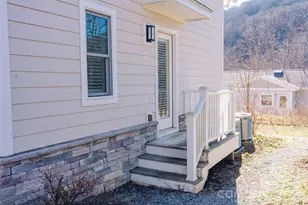 11 Lila Ln, Clyde, NC 28721 - Photo 16