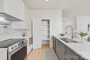 4122 Avalon Ave, Charlotte, NC 28208 - Photo 8