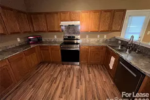 513 Galesburg Dr, Monroe, NC 28110 - Photo 2