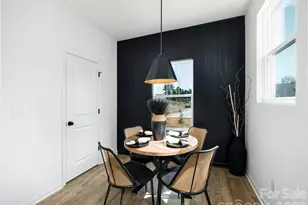 11730 Avocet St, Charlotte, NC 28215 - Photo 10