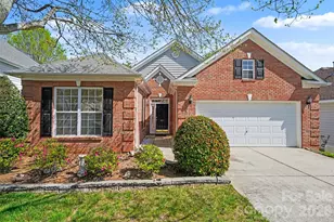 977 Platinum Dr, Fort Mill, SC 29708 - Photo 4