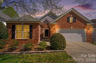 977 Platinum Dr, Fort Mill, SC 29708 - Photo 1