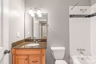 1612 Redcoat Dr, Charlotte, NC 28211 - Photo 24