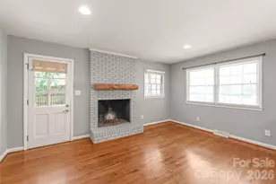 1612 Redcoat Dr, Charlotte, NC 28211 - Photo 16