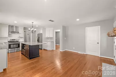 1612 Redcoat Drive, Charlotte, NC 28211 - Photo 18