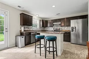 1038 Chalk Hill Ln, Charlotte, NC 28214 - Photo 8