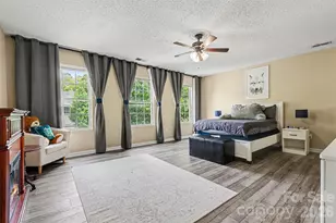 1038 Chalk Hill Ln, Charlotte, NC 28214 - Photo 20