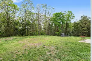 1038 Chalk Hill Ln, Charlotte, NC 28214 - Photo 36