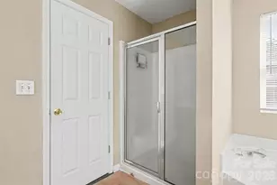 1038 Chalk Hill Ln, Charlotte, NC 28214 - Photo 16