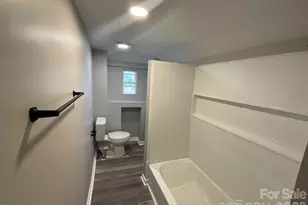 505 E Robinson St, Gaffney, SC 29340 - Photo 12