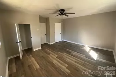 505 E Robinson Street, Gaffney, SC 29340 - Photo 16