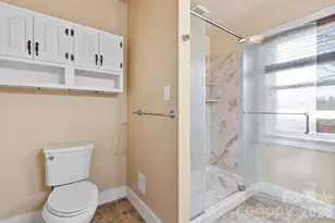 832 Sand Hill Rd, Asheville, NC 28806 - Photo 22