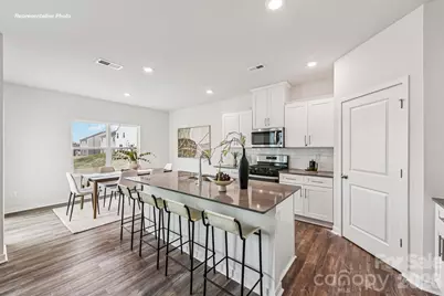 2122 10th Street SE, Hickory, NC 28602 - Photo 8