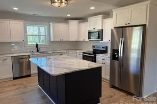 5051 Macon St, Kannapolis, NC 28081 - Photo 2