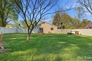 6223 Macon St, Charlotte, NC 28208 - Photo 30