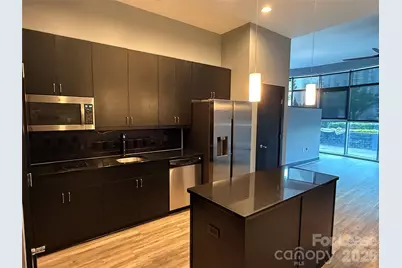 333 W Trade Street, Charlotte, NC 28202 - Photo 4