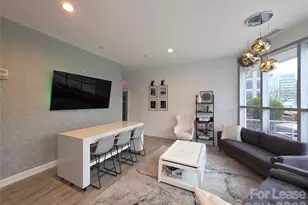 333 W Trade St, Charlotte, NC 28202 - Photo 16