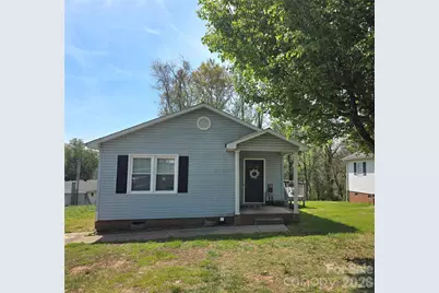 220 E Alabama Avenue, Bessemer City, NC 28016 - Photo 2