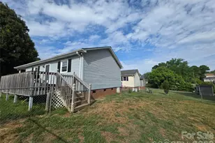 220 E Alabama Ave, Bessemer City, NC 28016 - Photo 8