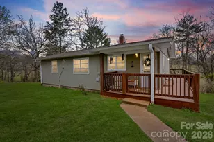 103 Bidwell St, Franklin, NC 28734 - Photo 2