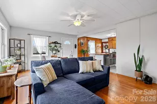 103 Bidwell St, Franklin, NC 28734 - Photo 4