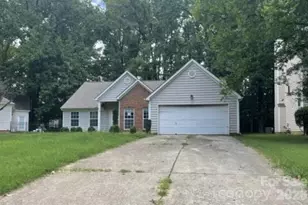 6213 Nevin Rd, Charlotte, NC 28262 - Photo 1